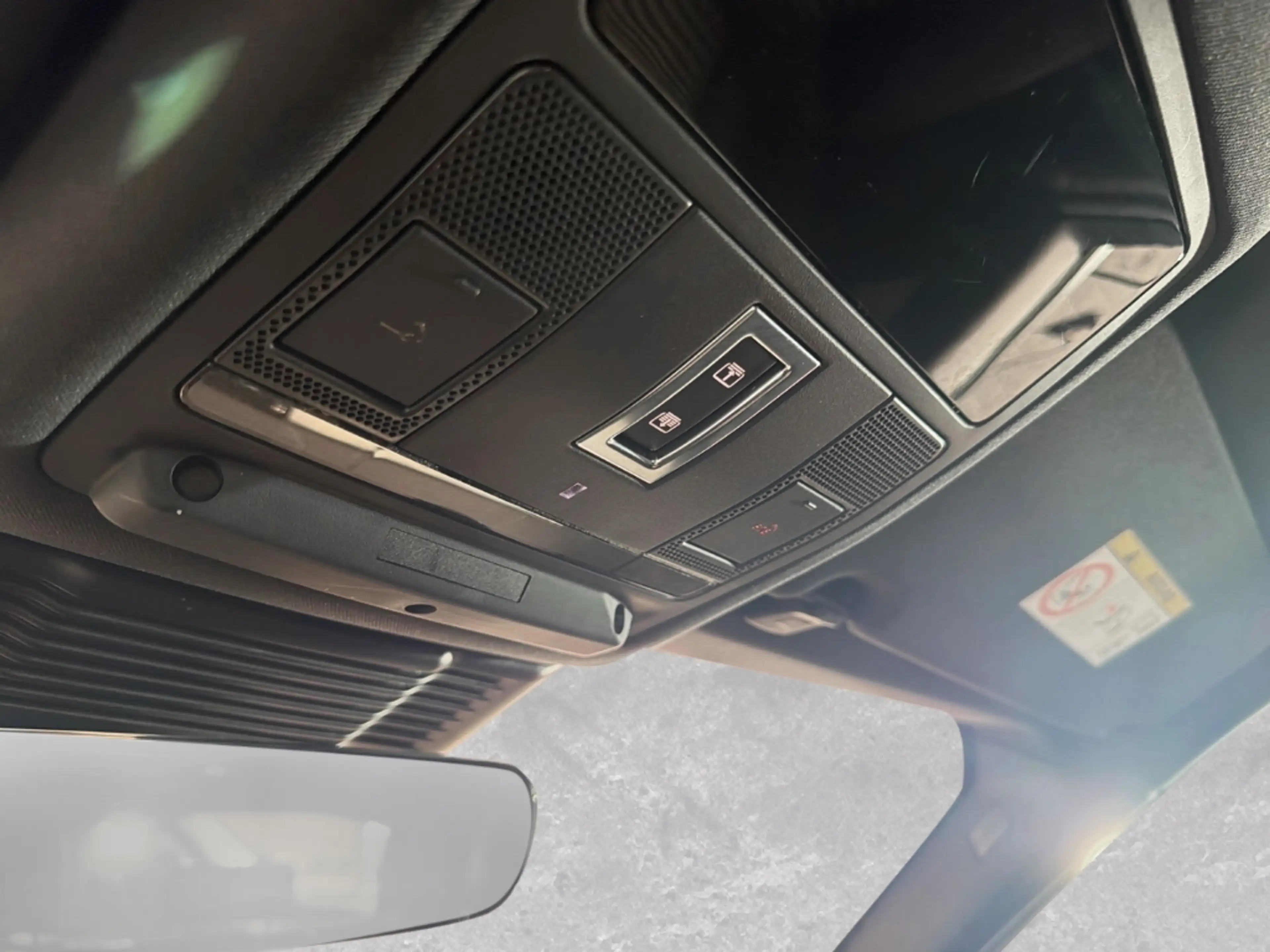 Land Rover Discovery Sport R-Dynamic AWD Disco. D200 R-Dyn. SE — photo 12