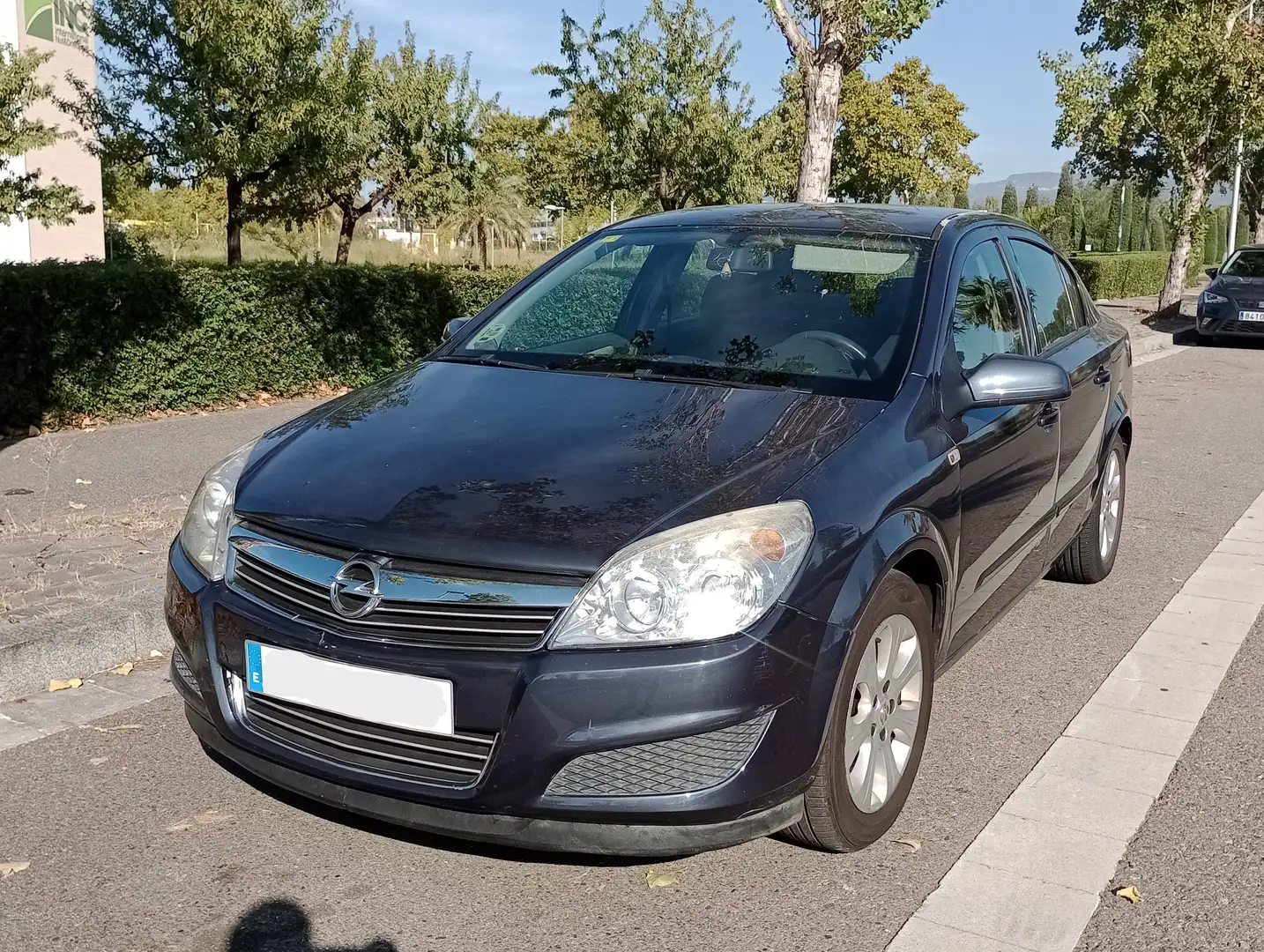 Opel Astra Astra Sedán 1.7CDTi Enjoy Enjoy Azul - 1