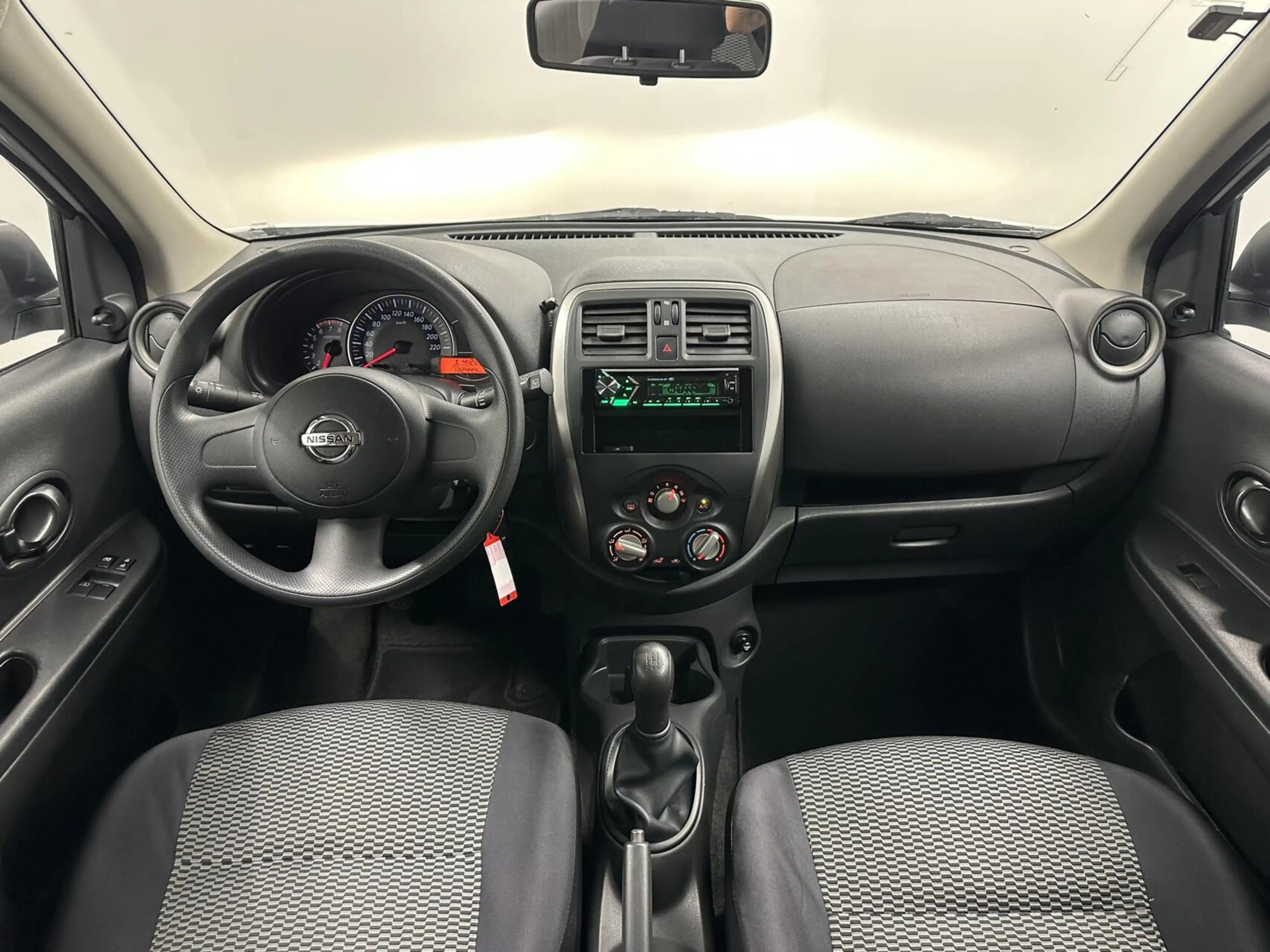 Nissan Micra 1.2 DIG-S Visia AIRCO 5 DEURS. — photo 2