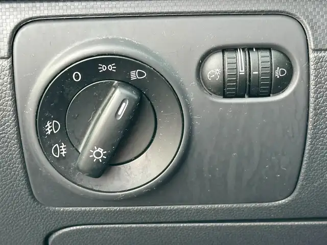 Volkswagen Golf view 15