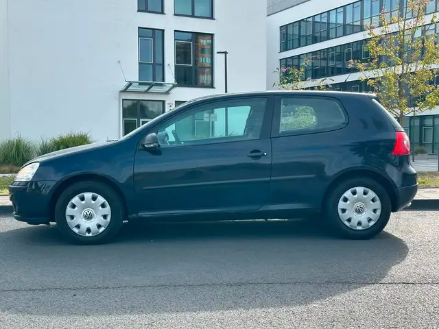 Volkswagen Golf view 6