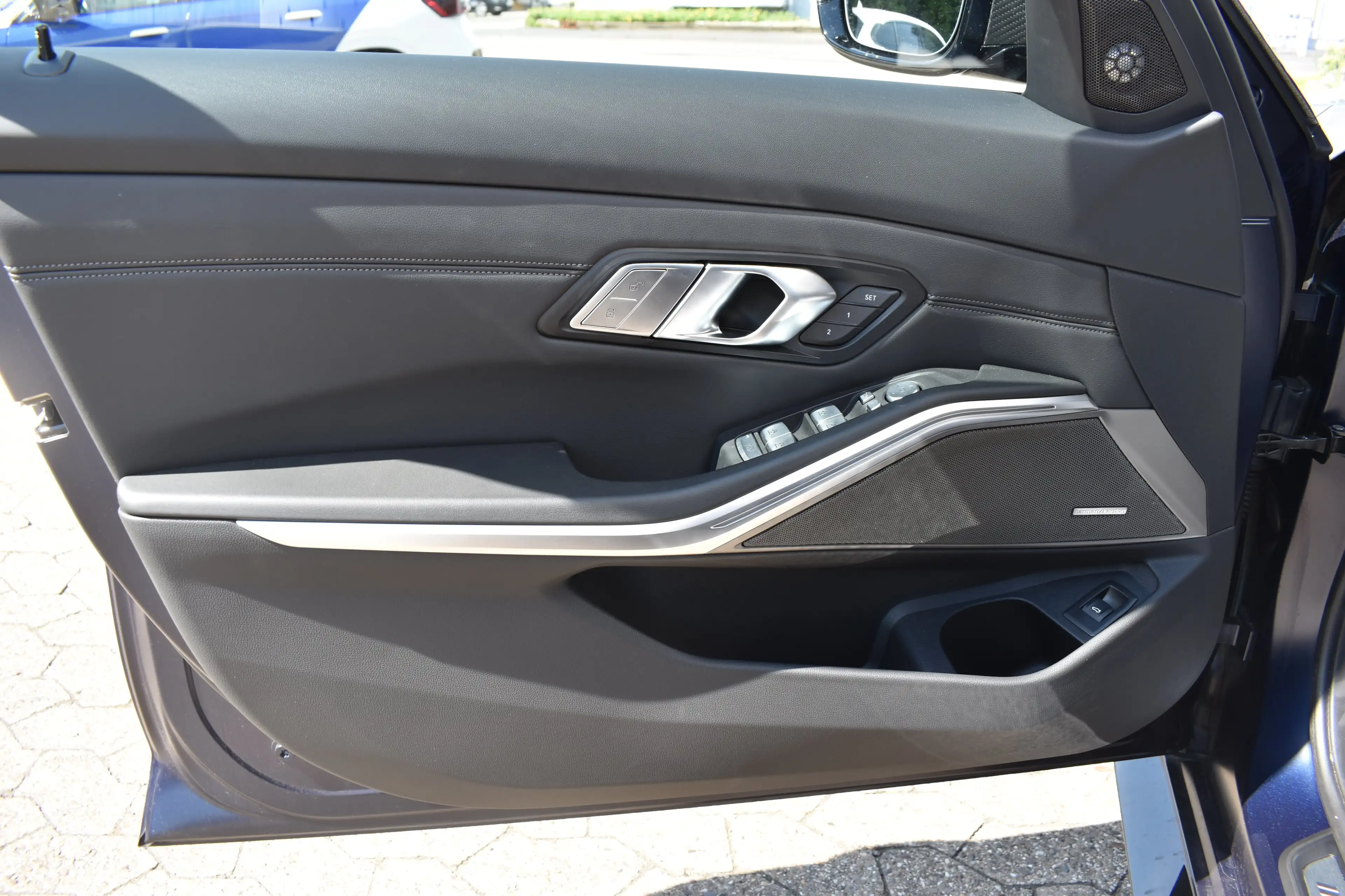 BMW M3 Competition xDrive Competition Individual M Driver — photo 12