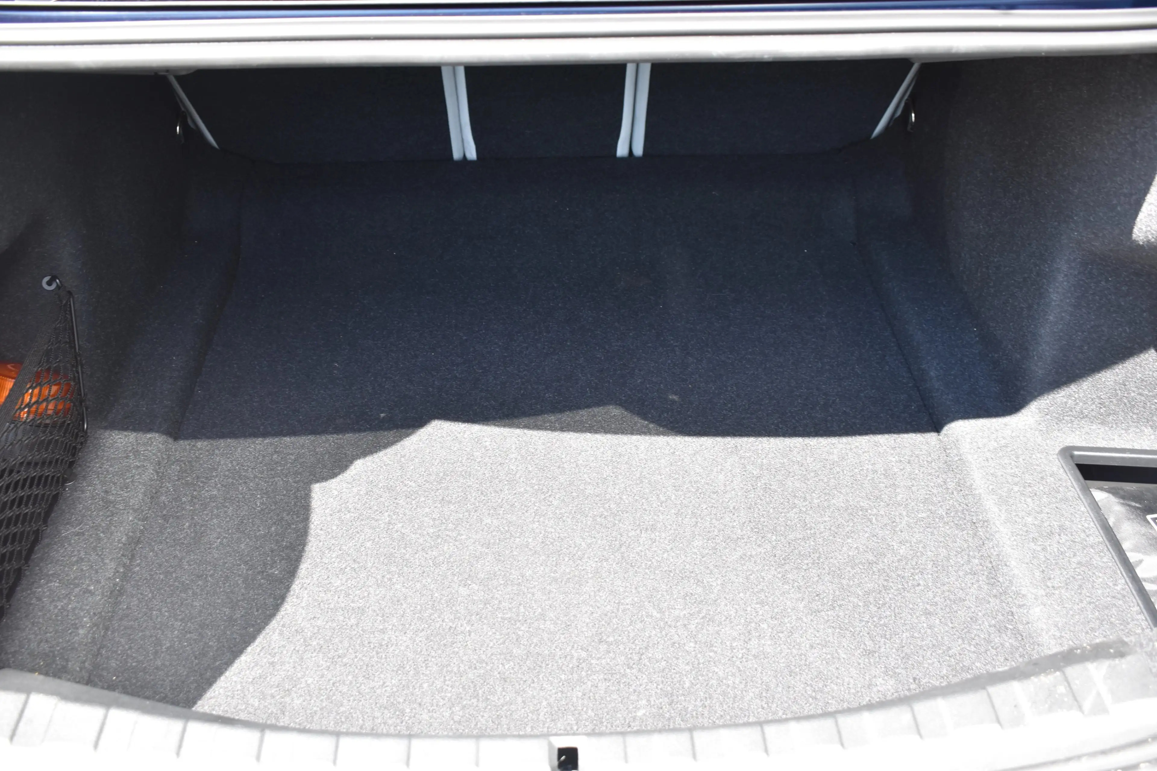 BMW M3 Competition xDrive Competition Individual M Driver — photo 7