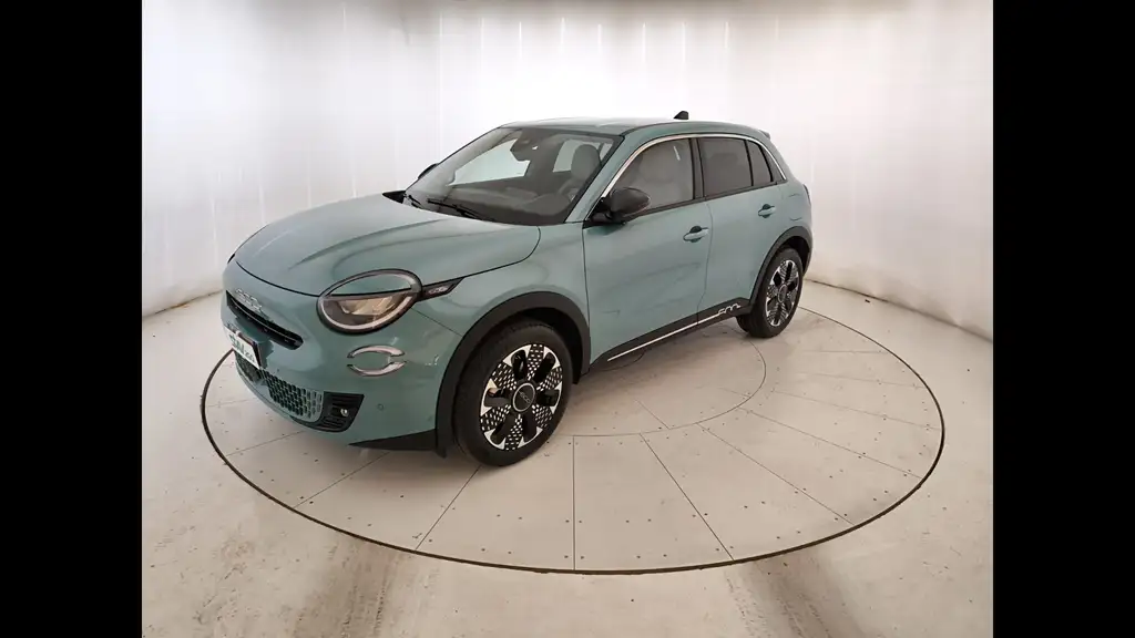 Fiat 600 2025 из Европы — купить под ключ