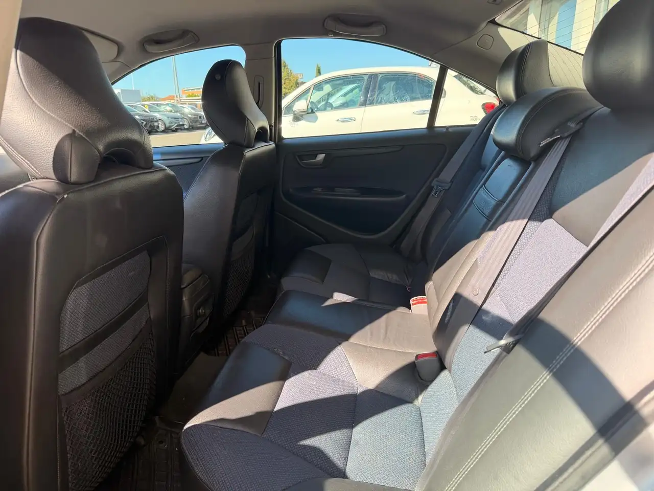 Volvo S60 2.4 d5 Summum 163cv, foto 12