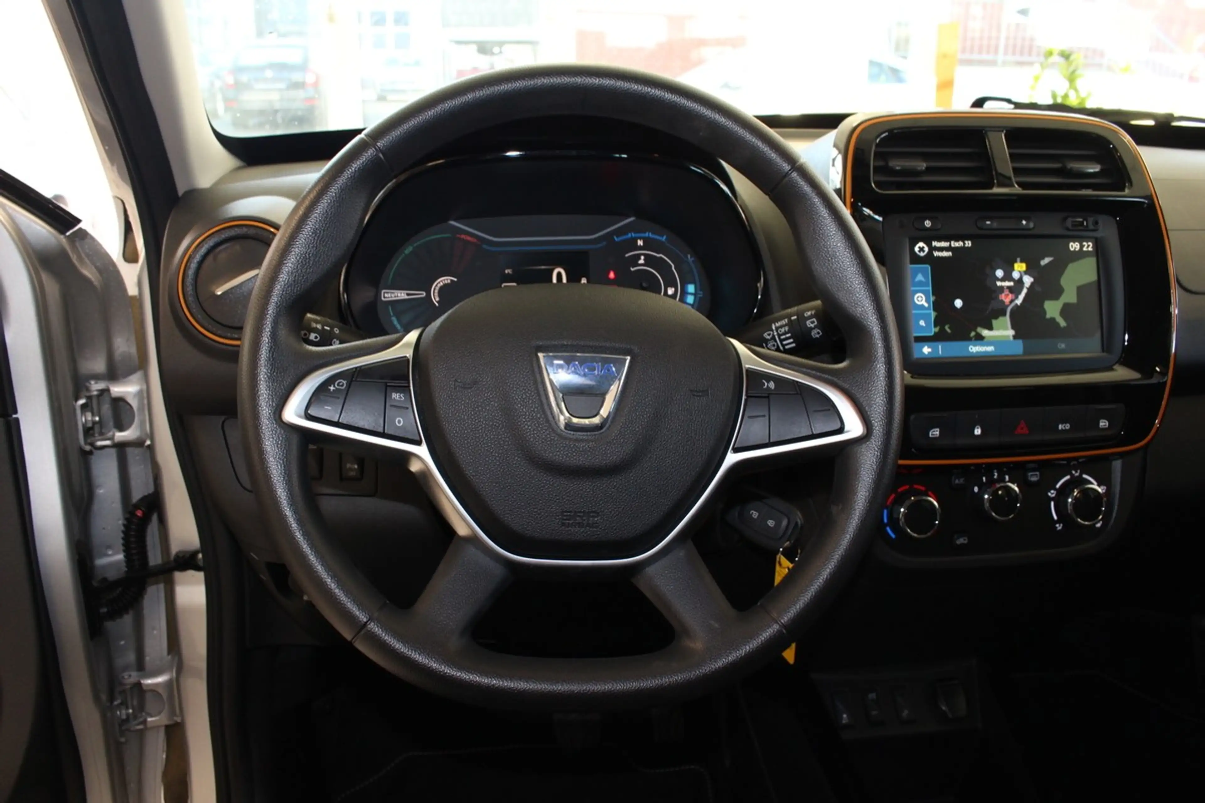 Dacia Spring Electric 45 Essential.NAVI.LEDER — photo 13