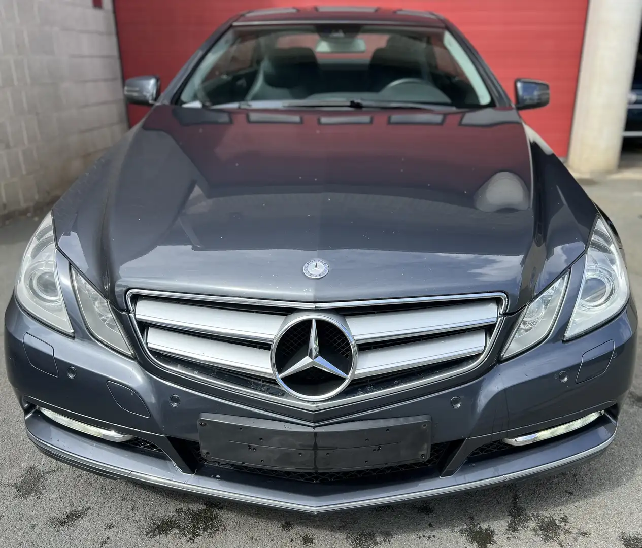 Mercedes-Benz E 220 COUPE E 220 CDI BE Avantgarde + NAVI + CUIR Grijs - 2
