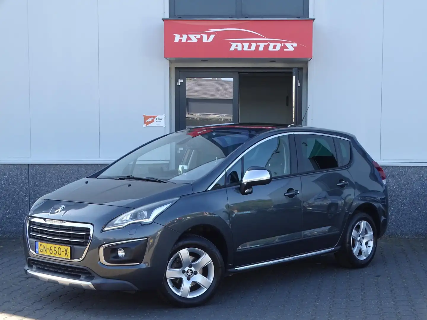 Peugeot 3008 1.2 PureTech Allure navi xenon cruise org NL Grijs - 1