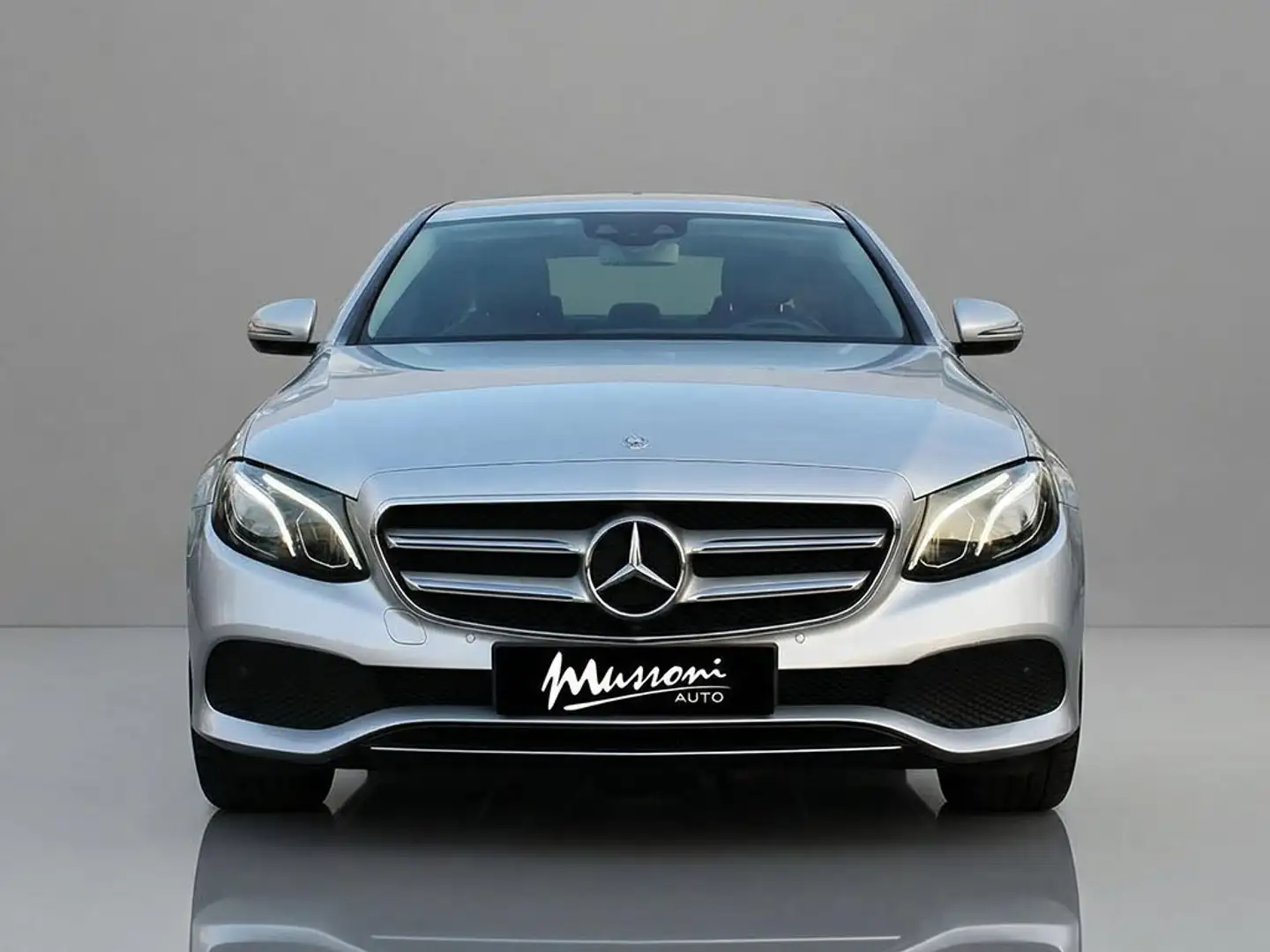 Mercedes-Benz E 220 d Business Sport 4matic auto Argento - 2