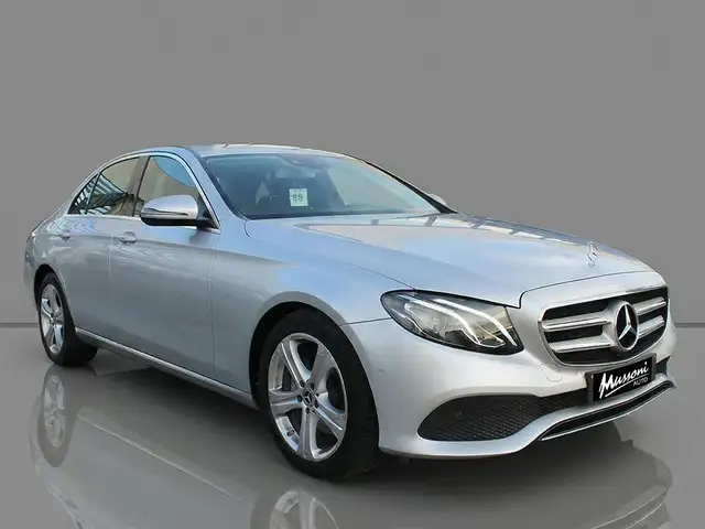 Mercedes-Benz E 220 d Business Sport 4matic auto