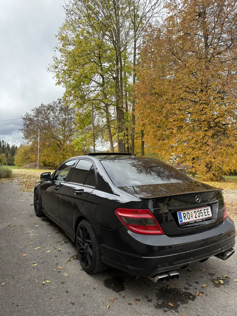 Mercedes-Benz 320 W204 Schwarz - 2
