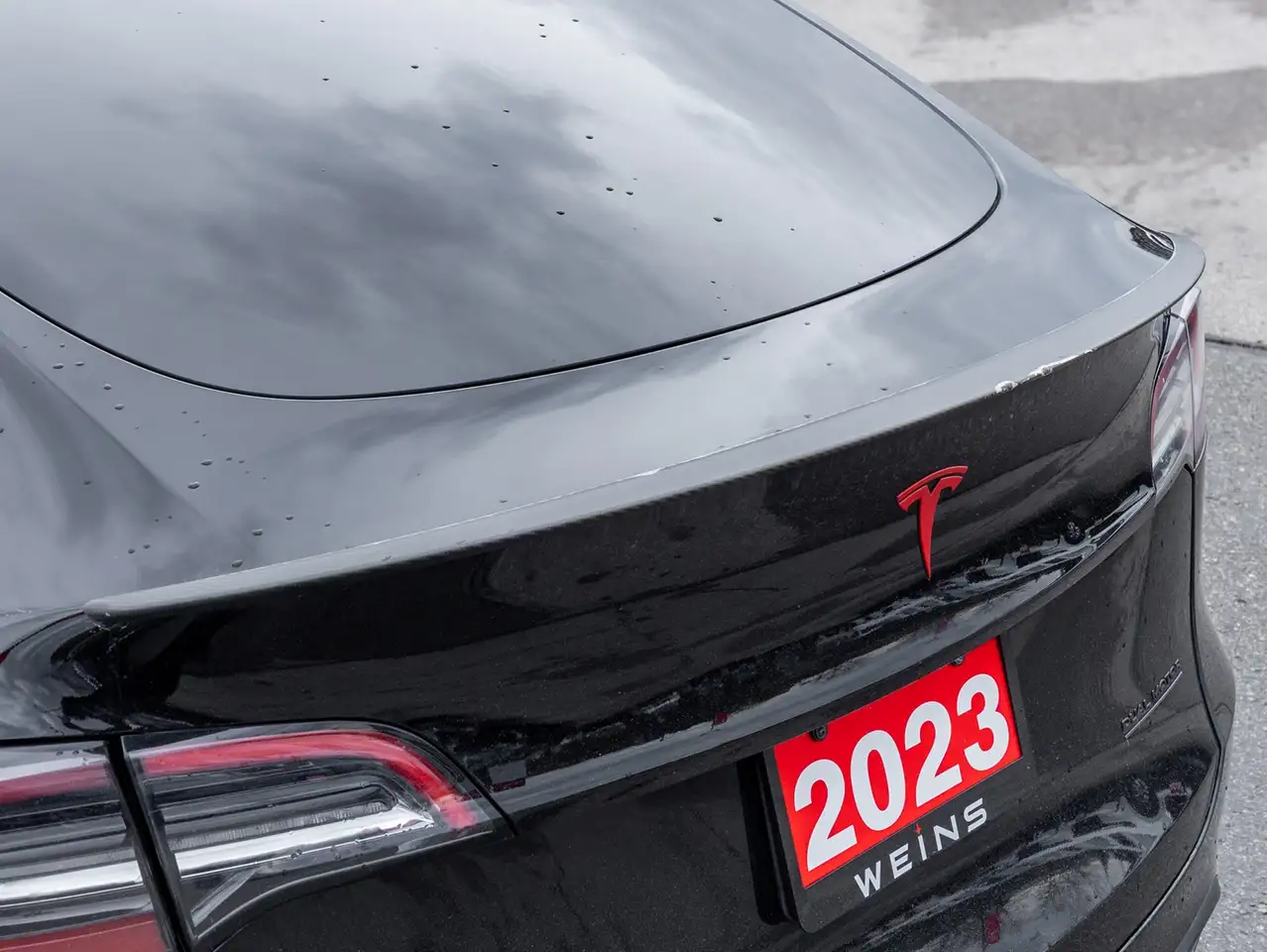 Tesla Model Y снимка Tesla Model Y
