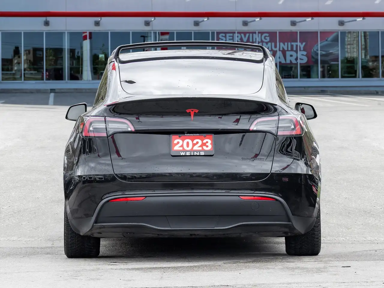 Tesla Model Y снимка Tesla Model Y