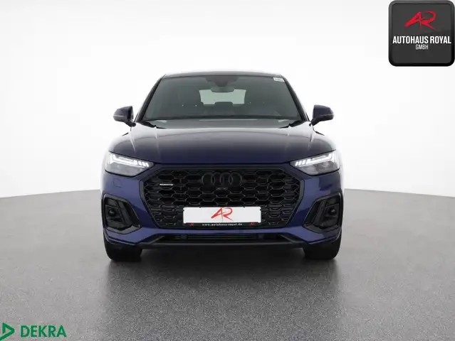 Audi Q5 view 8