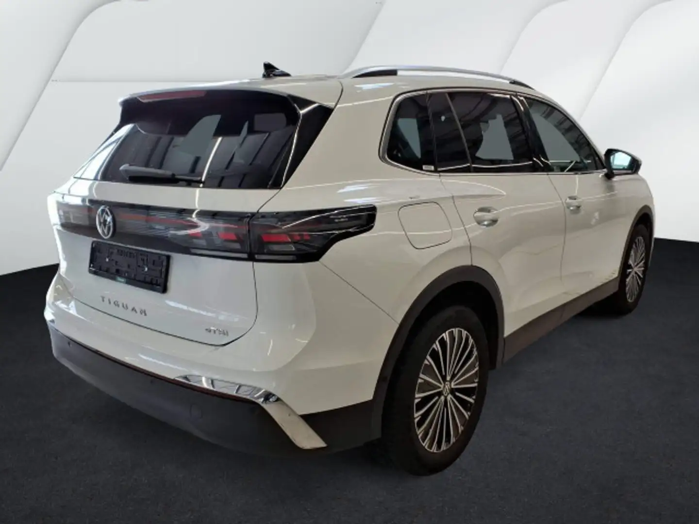 Volkswagen Tiguan 1.5 eTSI DSG Elegance Navi IQ.Light DAB+ FrontAssi Weiß - 2