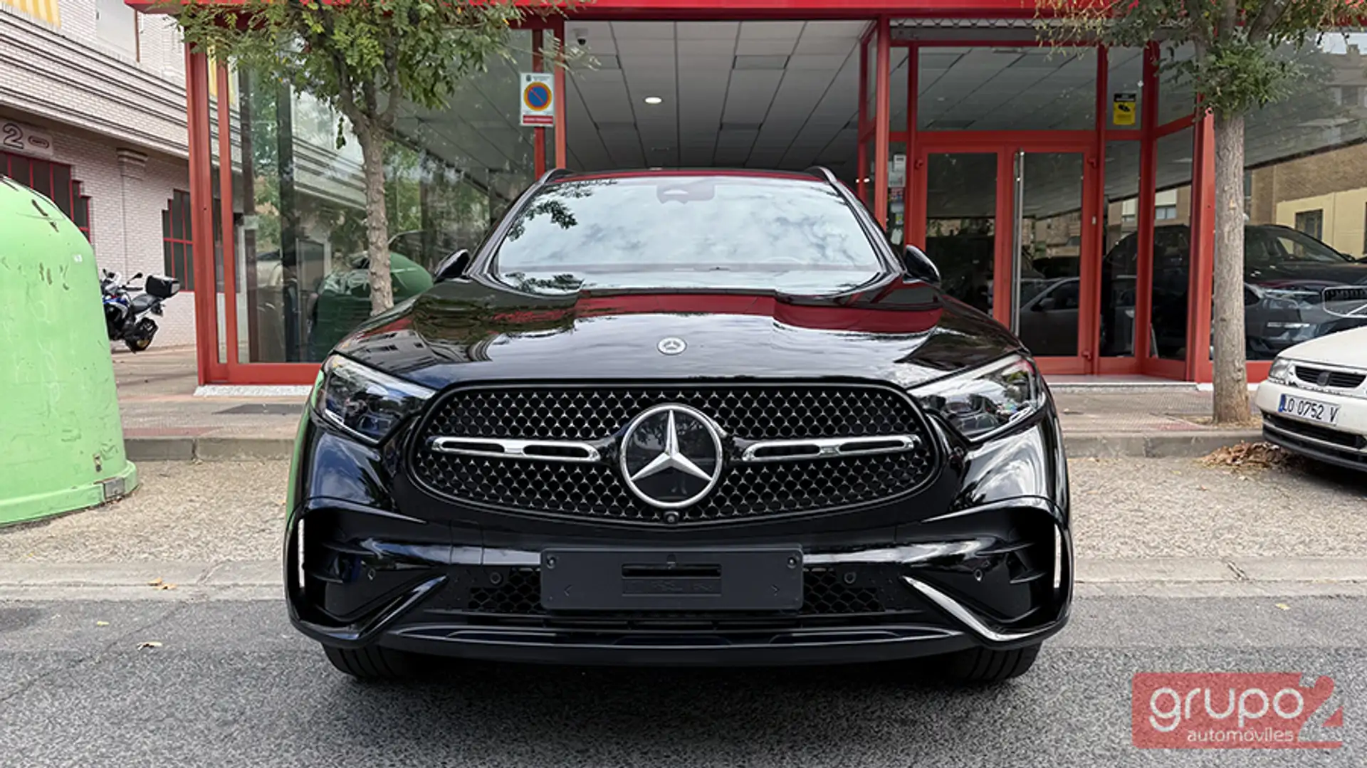 Mercedes-Benz GLC 300 300e 4Matic 9G-Tronic Negro - 2
