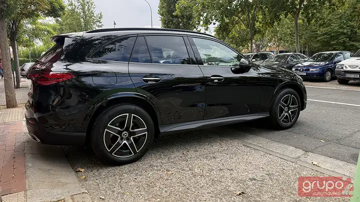 Mercedes-Benz GLC 2023, foto 6