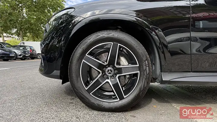 Mercedes-Benz GLC 2023, foto 22