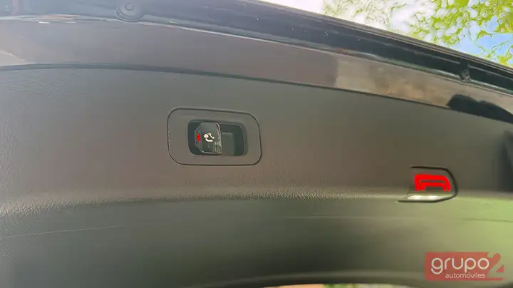 Mercedes-Benz GLC 2023, foto 11