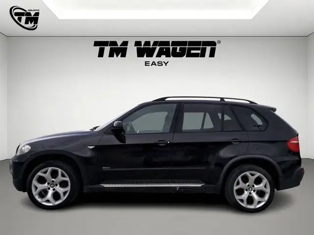 BMW X5 view 8