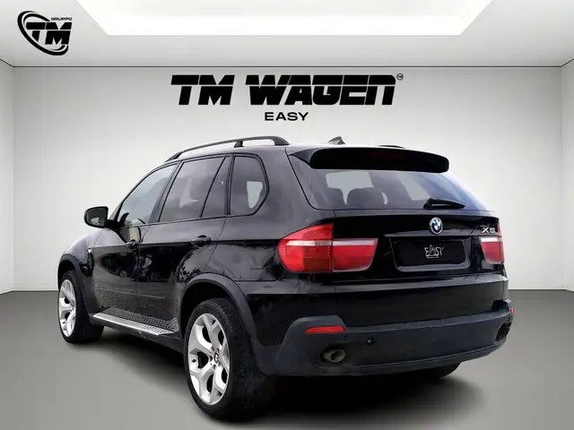 BMW X5 view 7