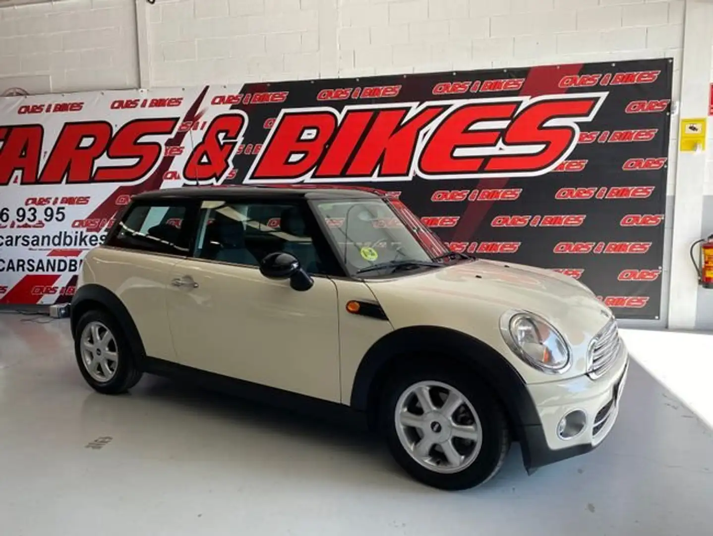 MINI Cooper D Beige - 2