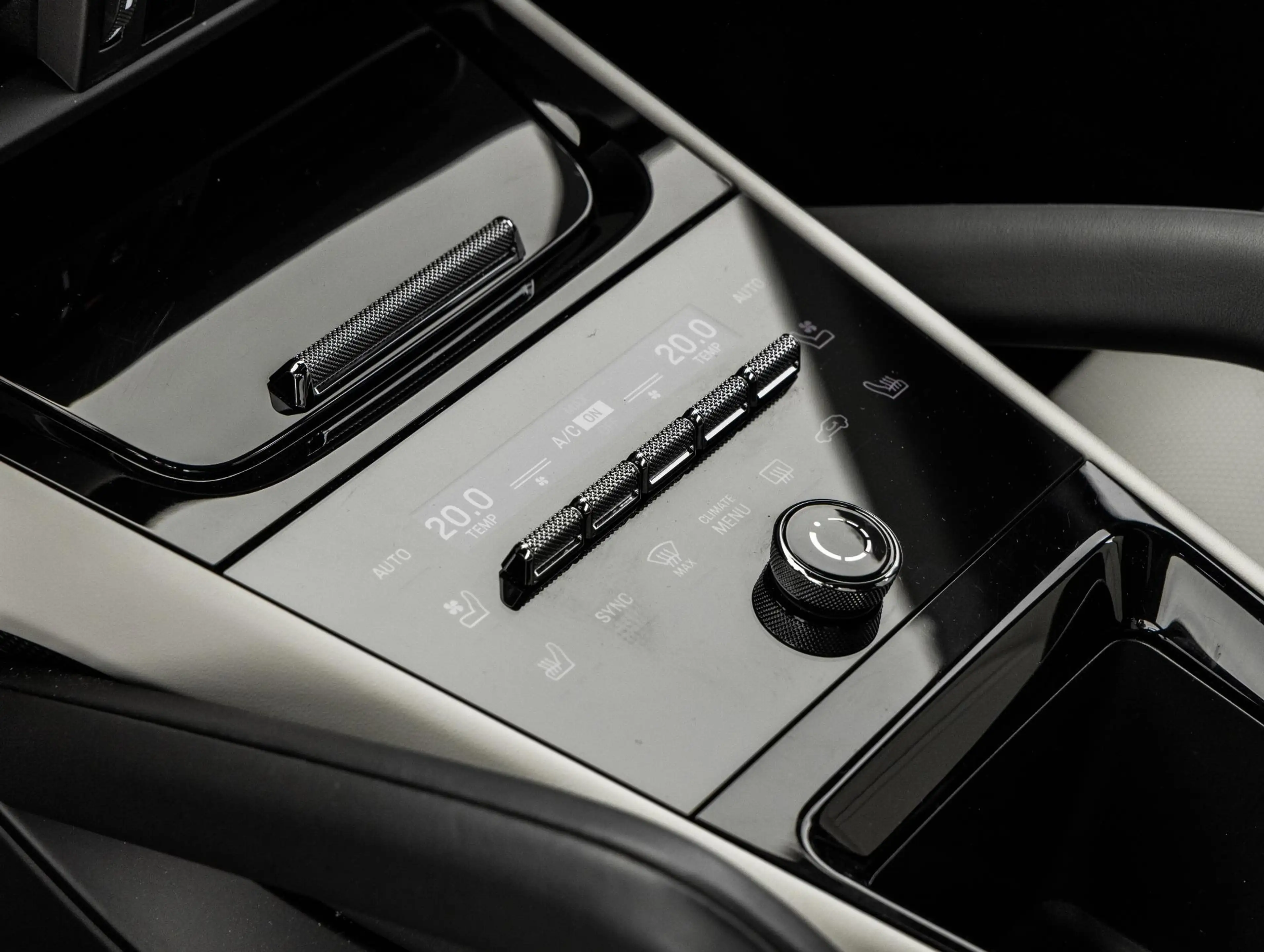 Porsche Cayenne E-Hybrid — photo 13