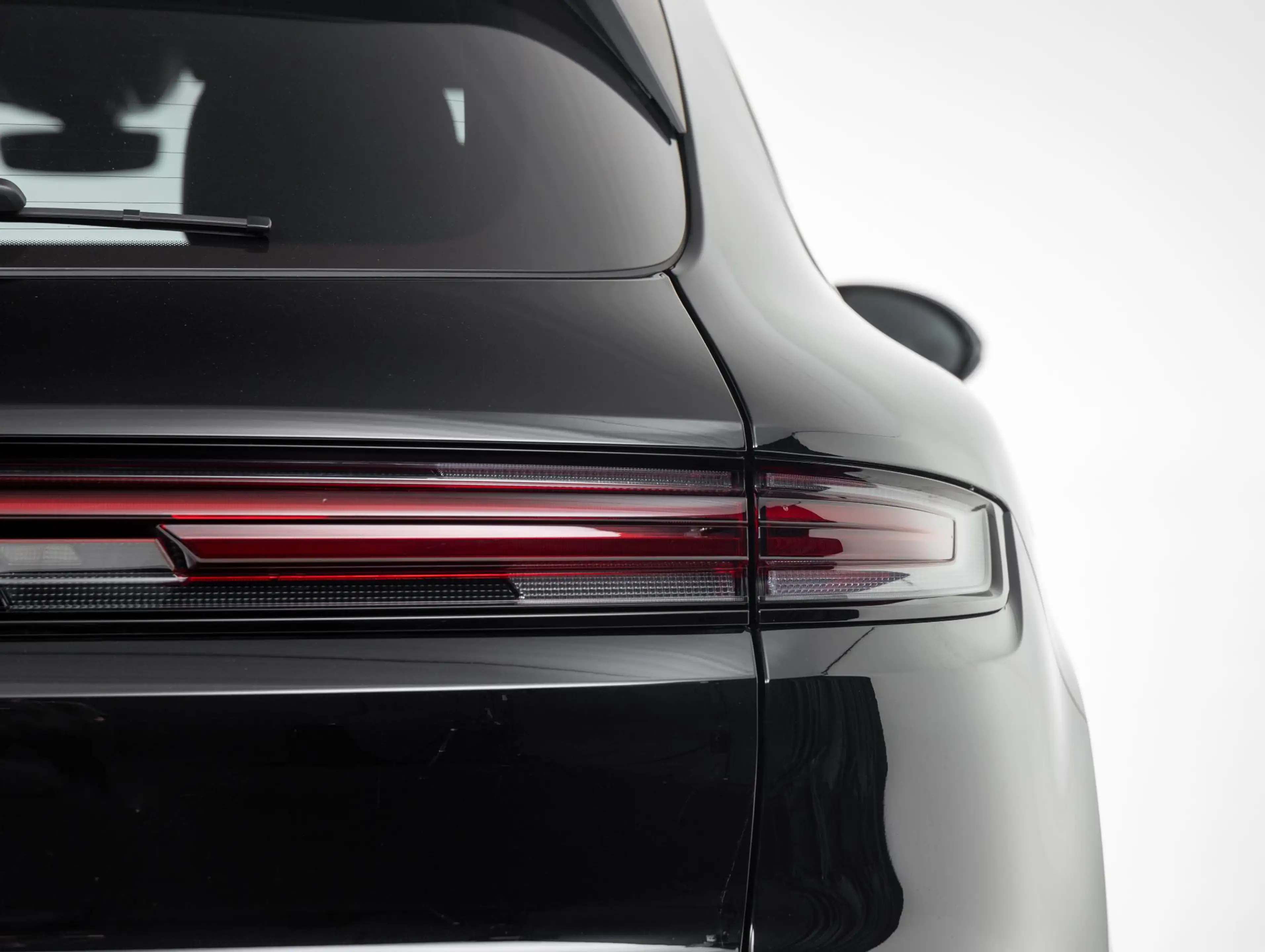 Porsche Cayenne E-Hybrid — photo 29