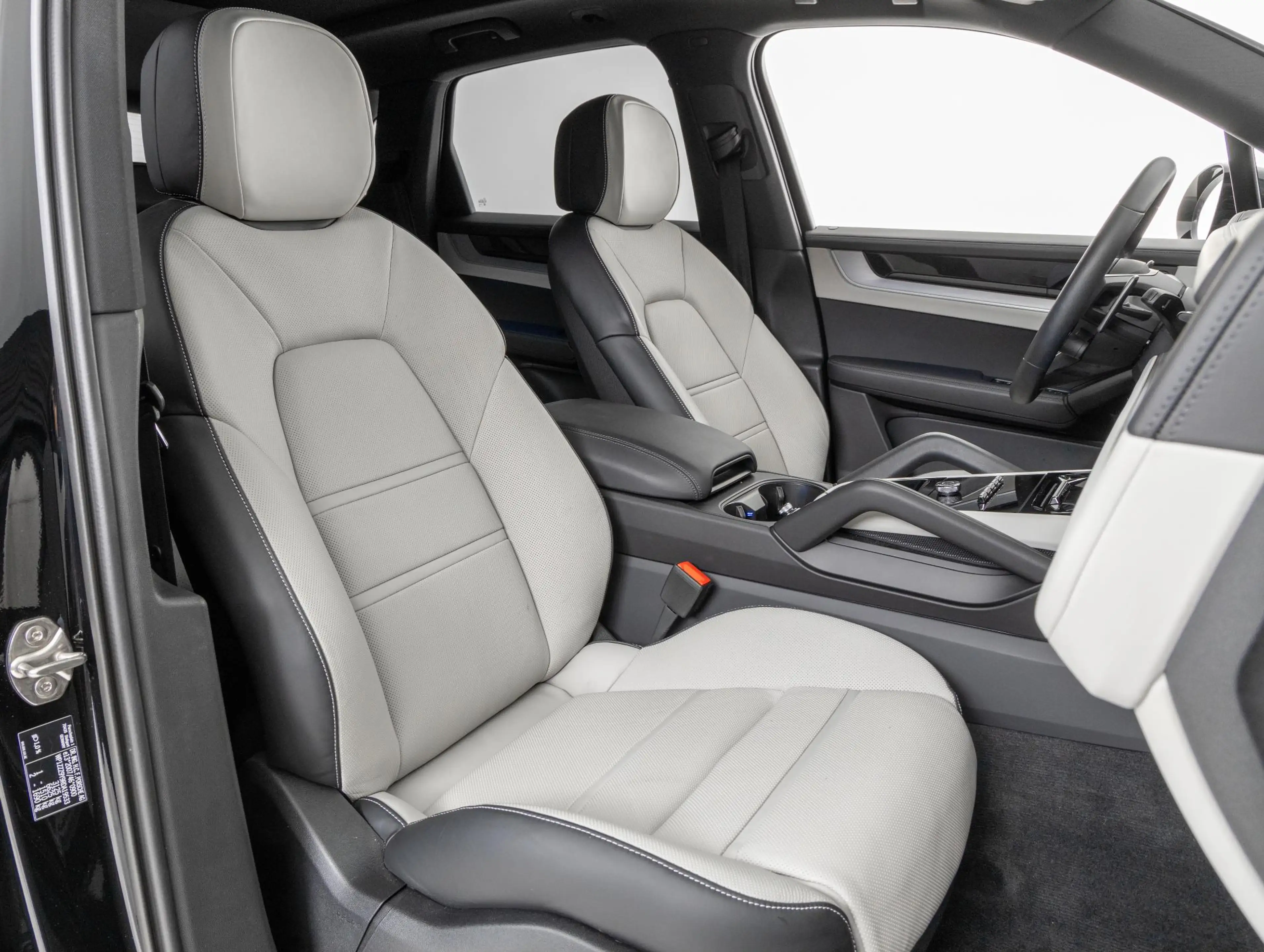 Porsche Cayenne E-Hybrid — photo 8