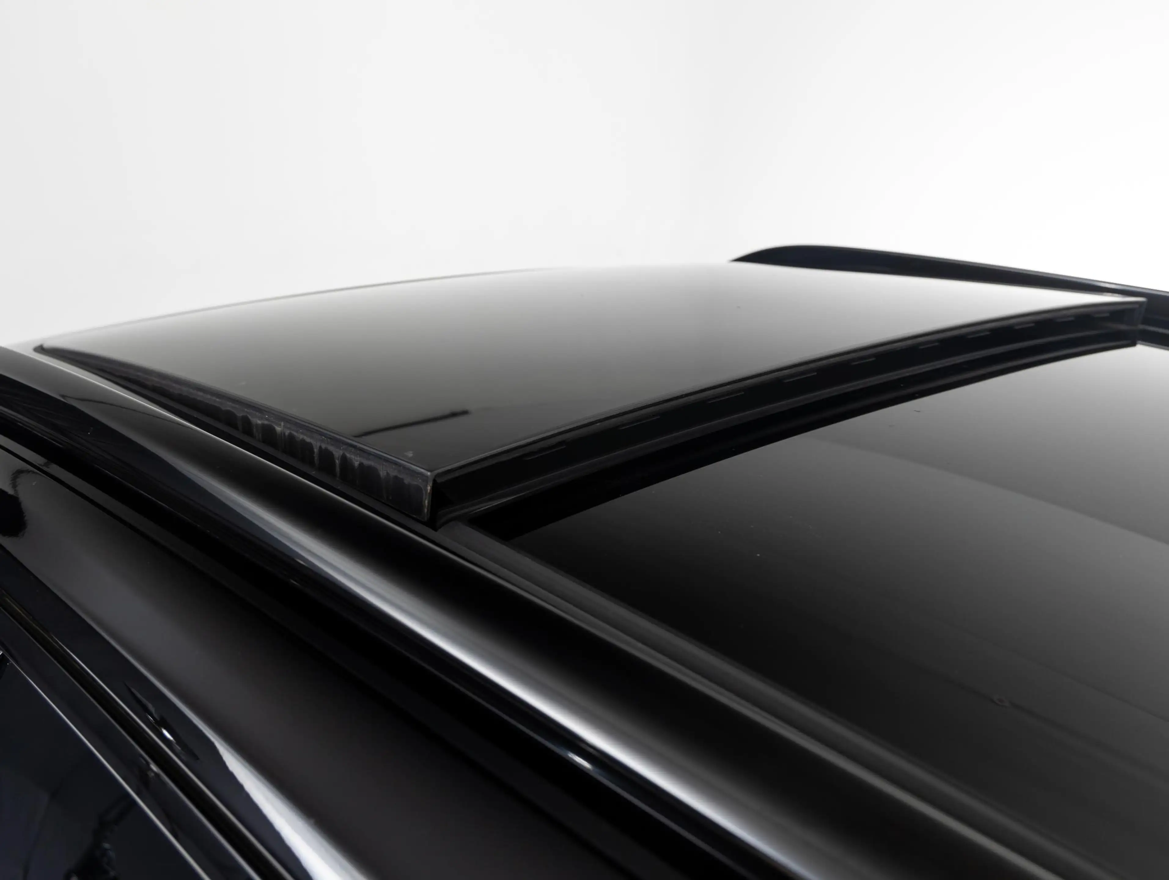 Porsche Cayenne E-Hybrid — photo 25
