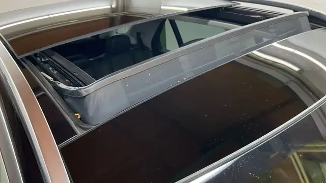 Mercedes-Benz Gle view 6