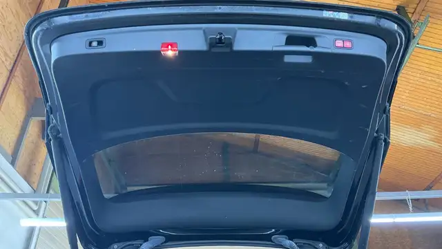 Mercedes-Benz Gle view 19