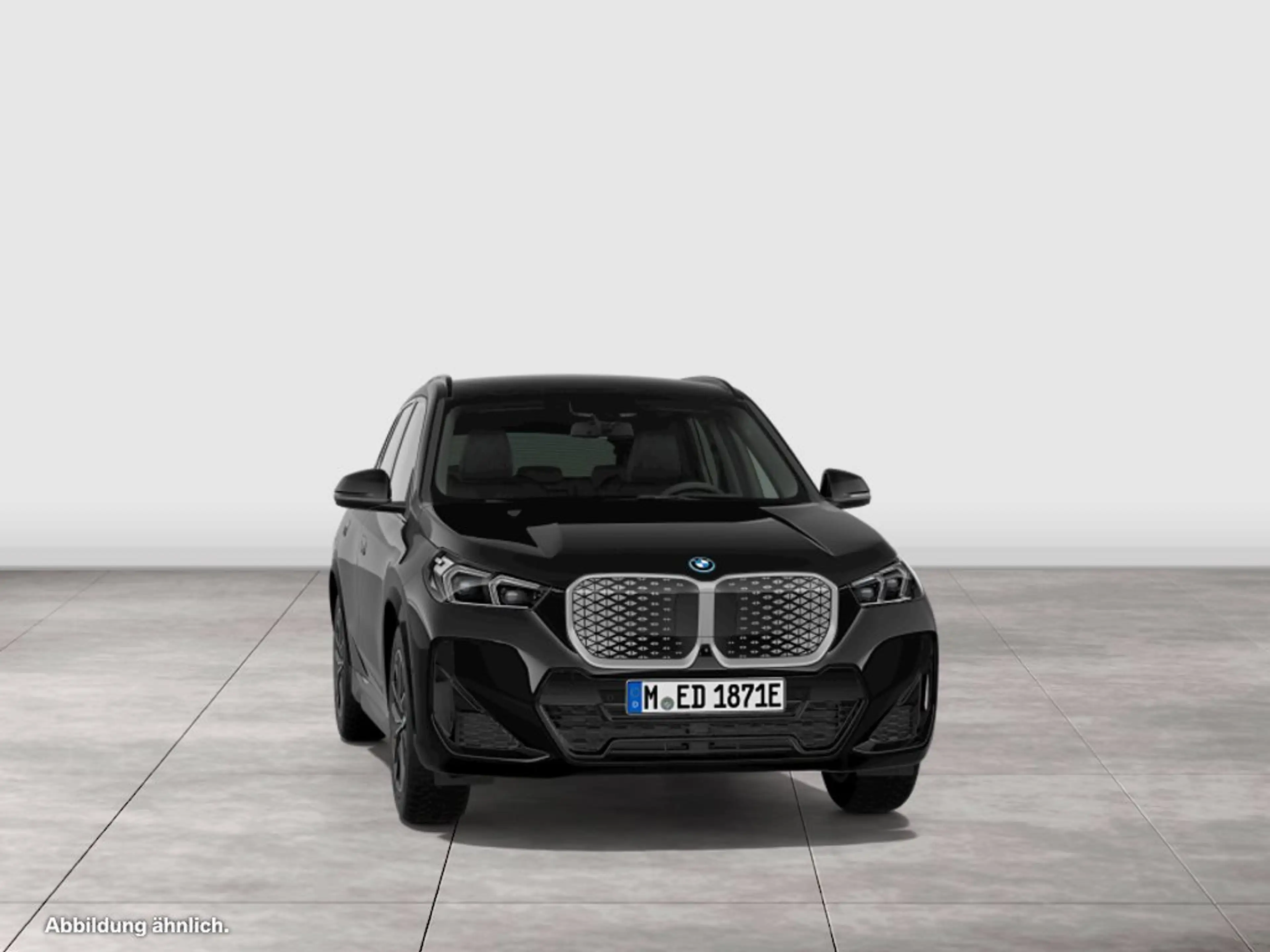 BMW iX1 eDrive20 M Sport HUD ACC AHK RFK NAVI LED — photo 10
