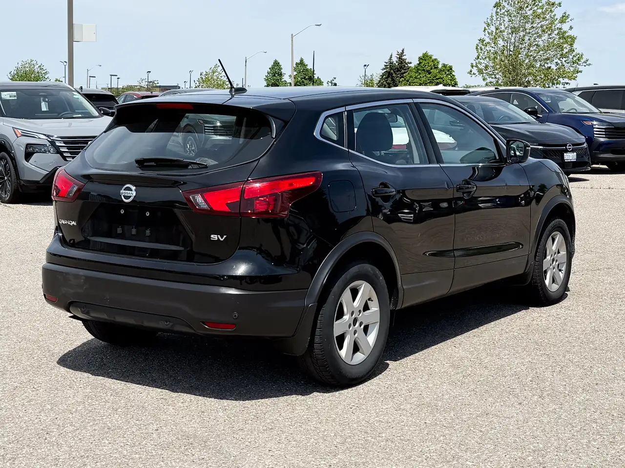Nissan Qashqai снимка Nissan Qashqai
