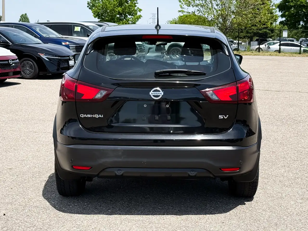 Nissan Qashqai снимка Nissan Qashqai