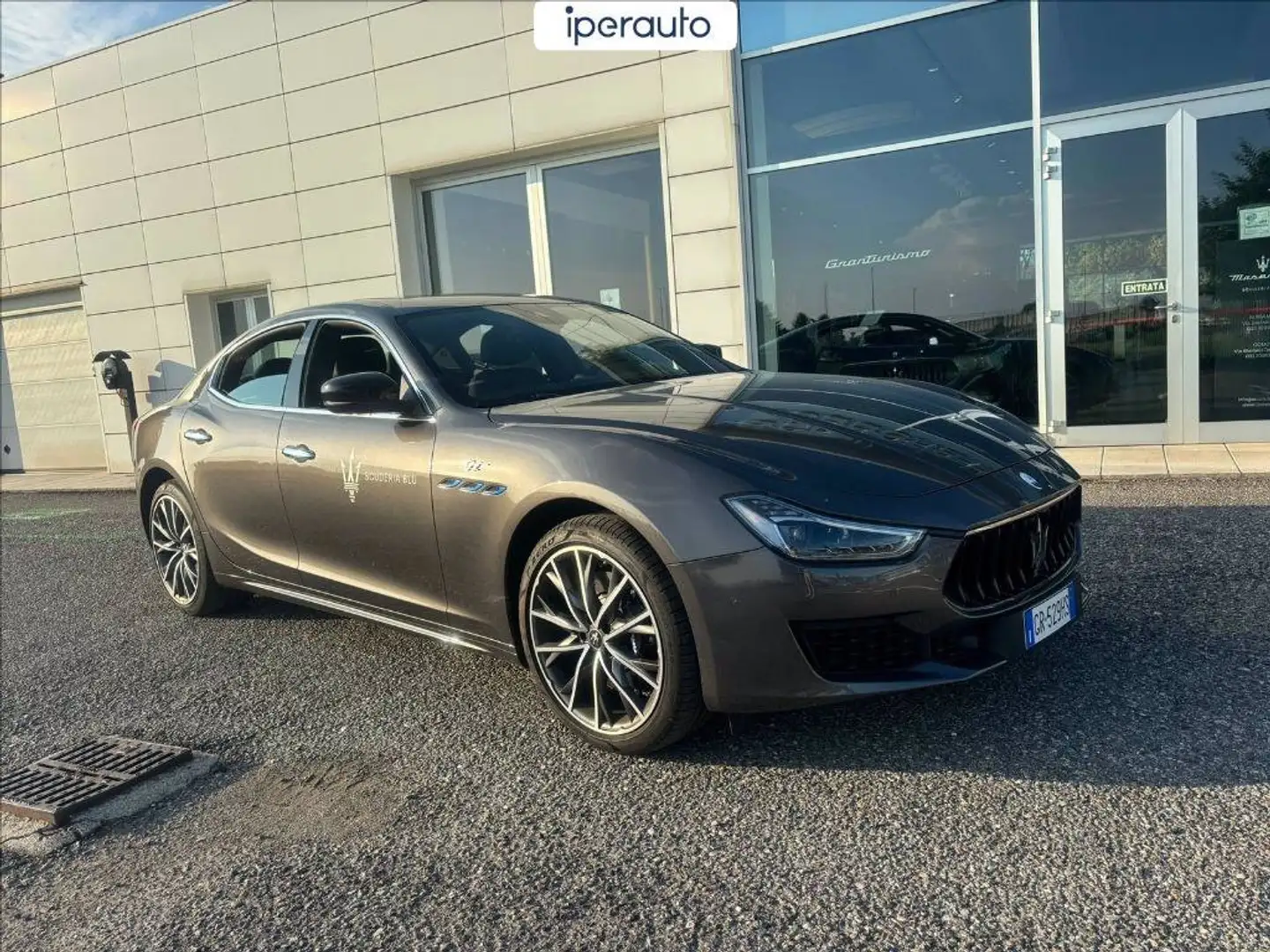 Maserati Ghibli 2.0 mhev gt ultima 330cv rwd auto *AZIENDALE* Gris - 1