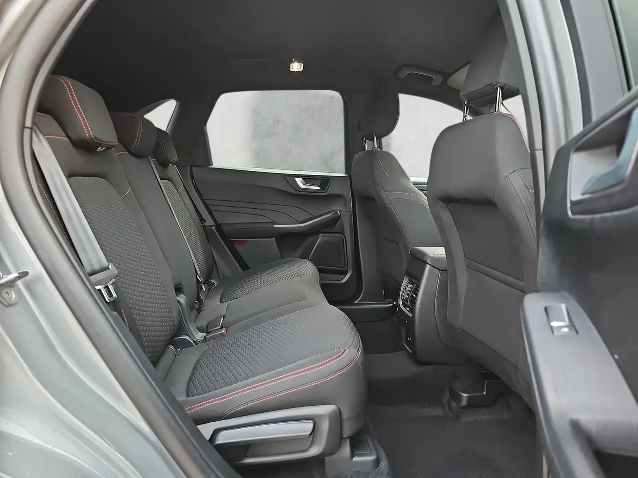 Ford Kuga 1.5 EB Autom. ST Line 5J.Gar KeyFree Kamera 14