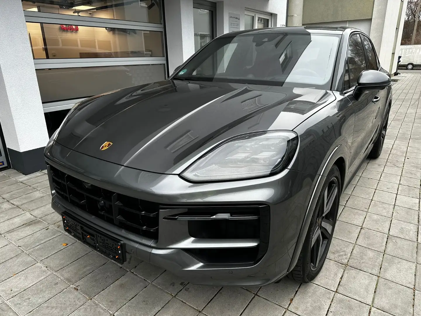 Porsche Cayenne 4.0 V8 GTS *HUD*PANO*2DISPLAY*HA-LENKUNG Grijs - 2
