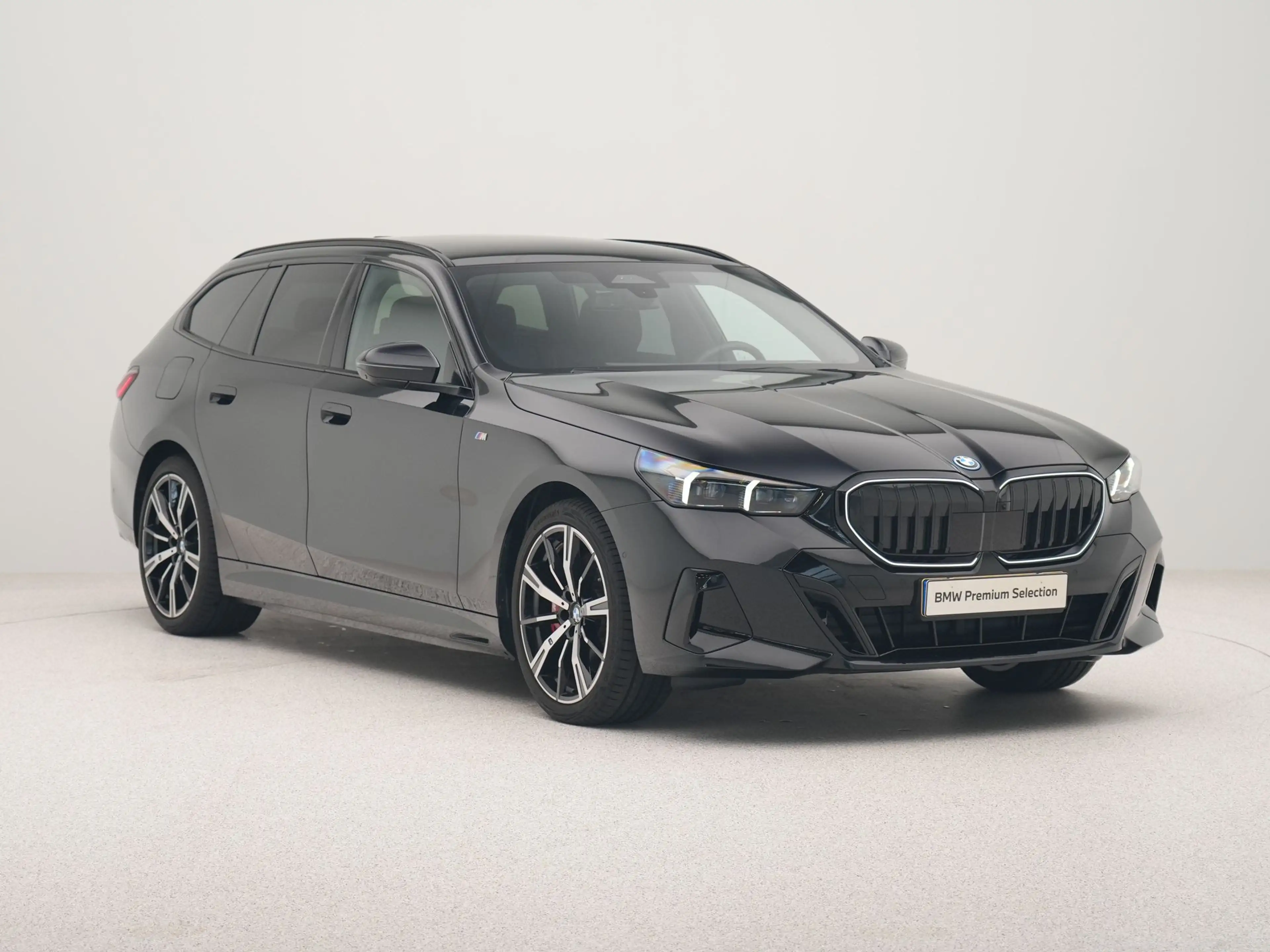 BMW 550 5 Serie 550e xDrive Touring M-Sport Pro — photo 7
