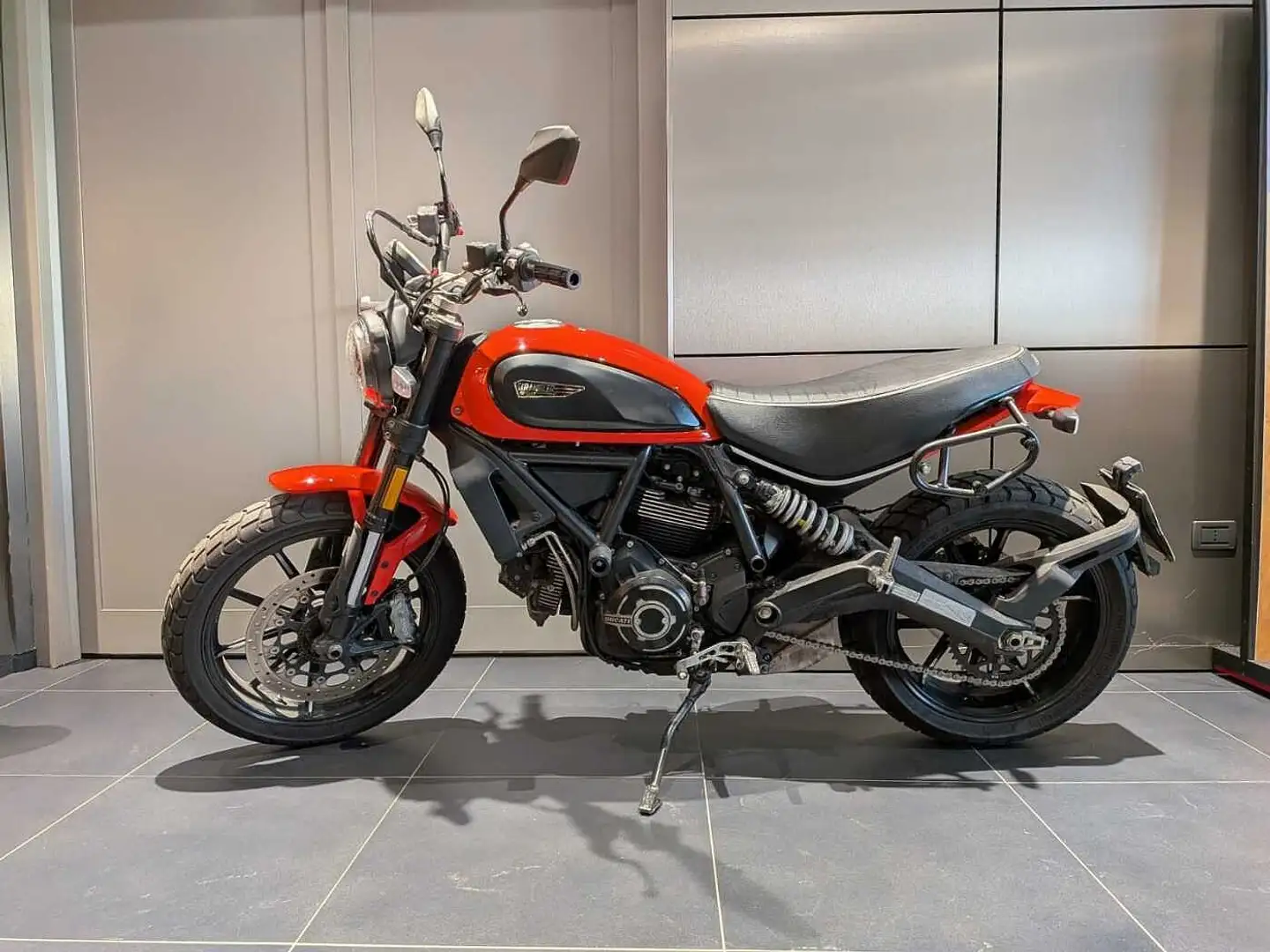 Ducati Scrambler Icon 2019 Arancione - 1