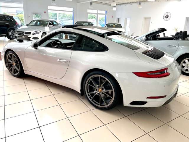 Porsche 911 Carrera 3,0 PDK/Glasdach/Navi/20 Zoll Alus