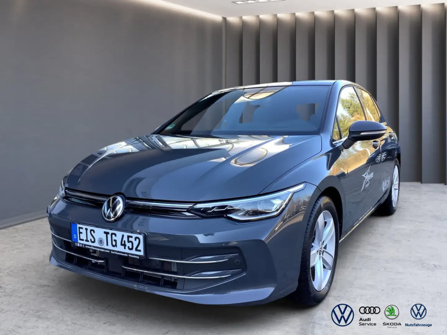 Volkswagen Golf VIII 1.5 eTSI Edition 50 Grau - 1