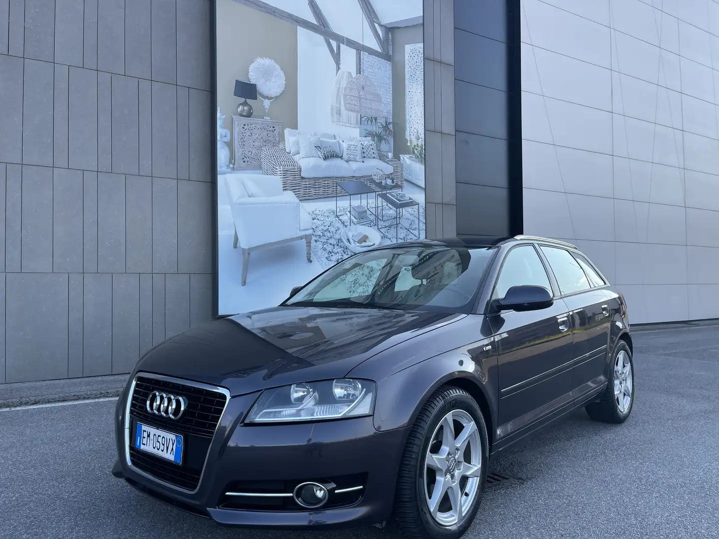 Audi A3 Sportback 1.6 tdi Ambition - 1