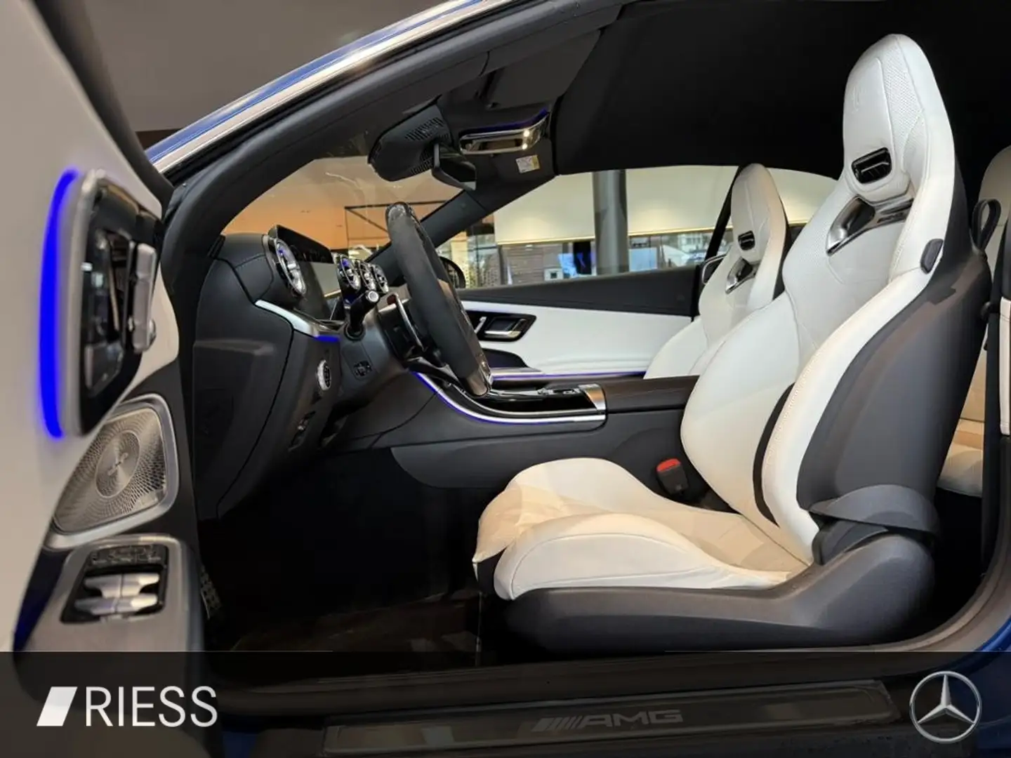 Mercedes-Benz CLE 53 AMG Ca HUD+AHK+DISTR+KEYL+BURM+PERF SITZE Blau - 2