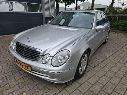 Mercedes-Benz E 200 KOMPRESSOR
