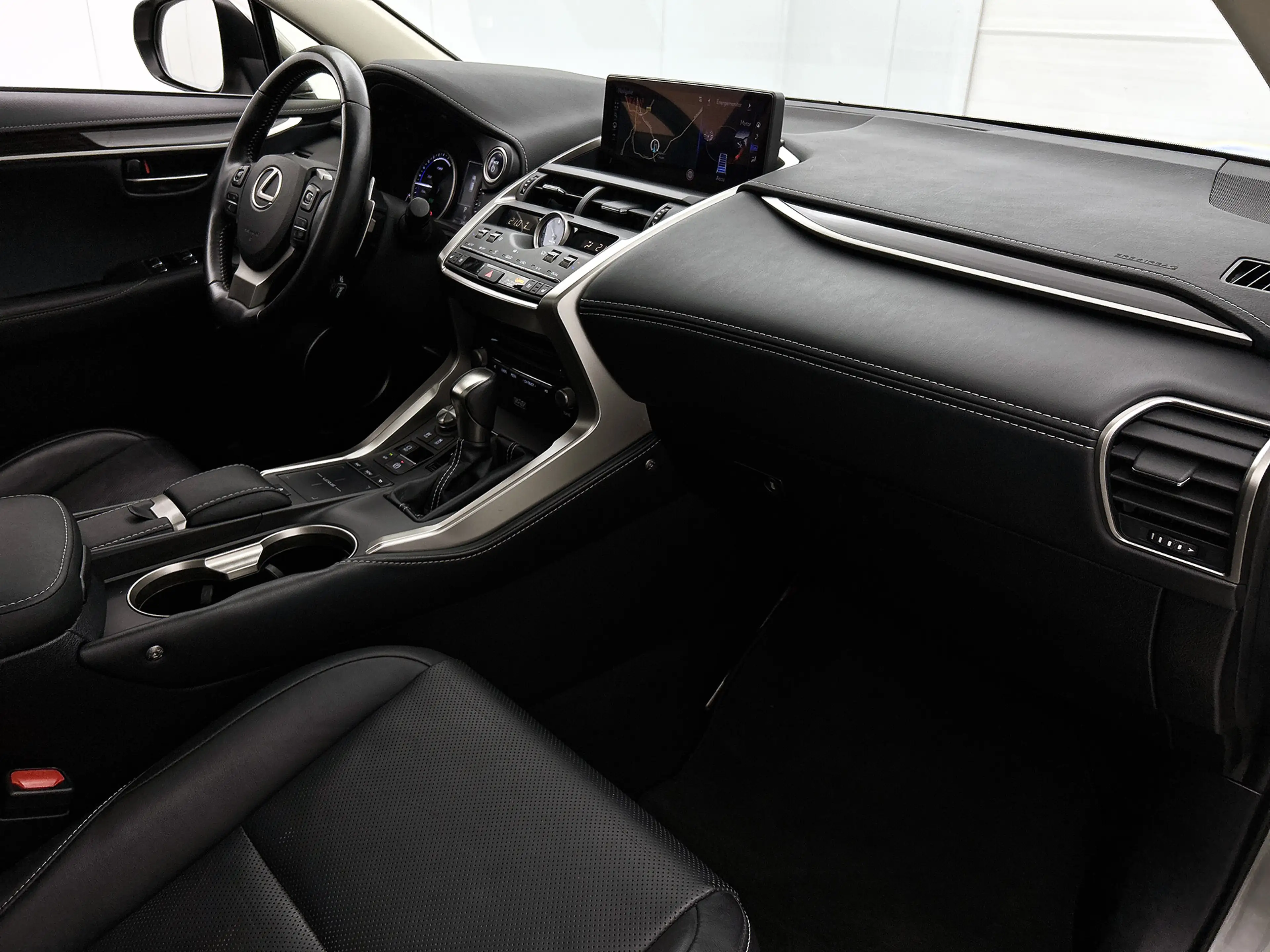 Lexus NX 300h AWD Executive Line | President Pack | Mark Levinso — photo 7