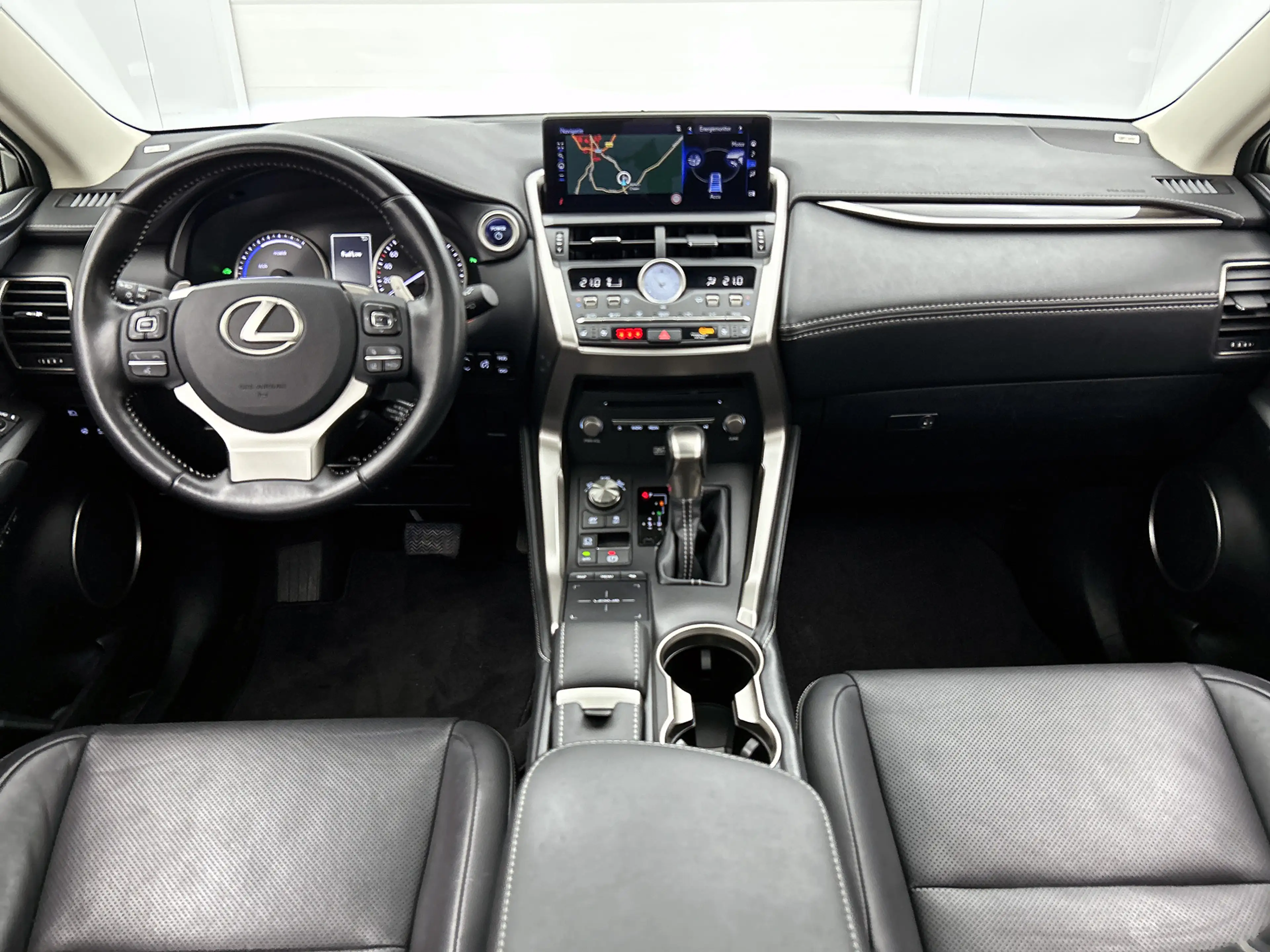 Lexus NX 300h AWD Executive Line | President Pack | Mark Levinso — photo 5