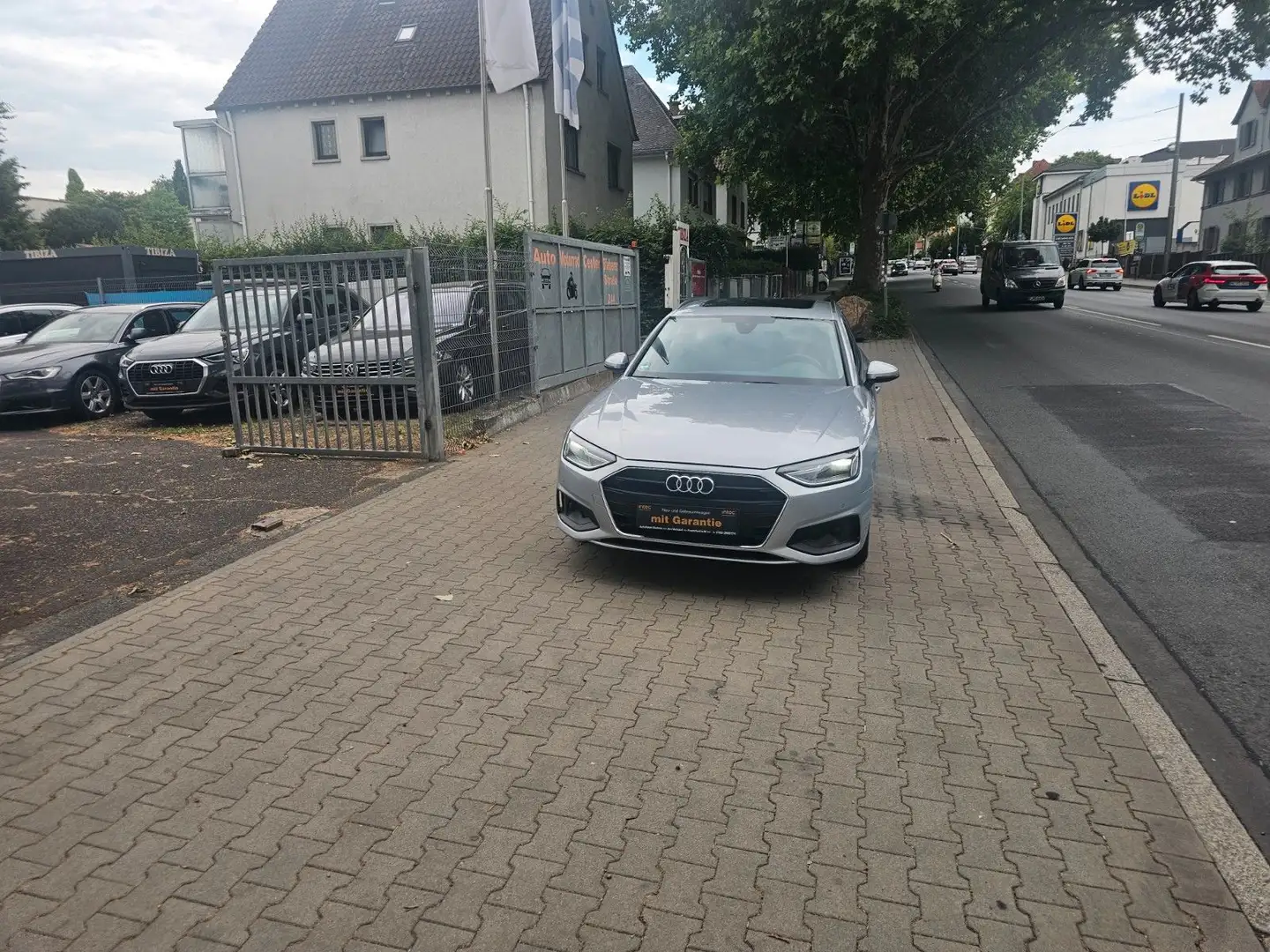 Audi A4 Avant 35 TDI Autom,Klimaaut,PDC,Navi,PANORAMA - 1