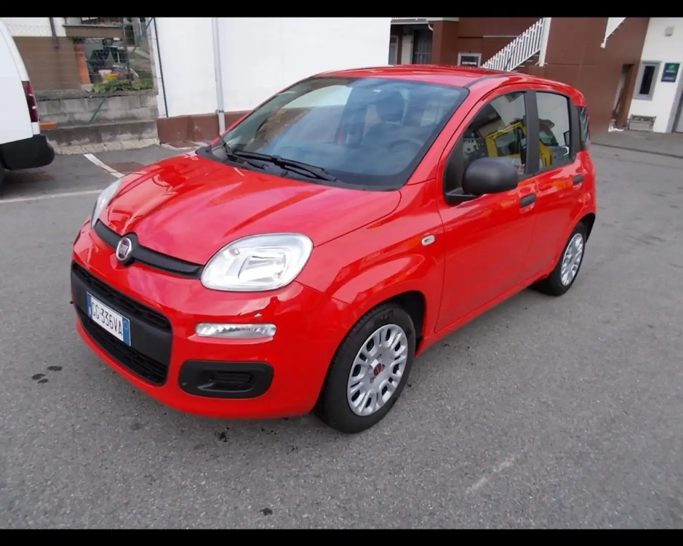 Fiat New Panda 1.0 hybrid 70cv Rojo - 1