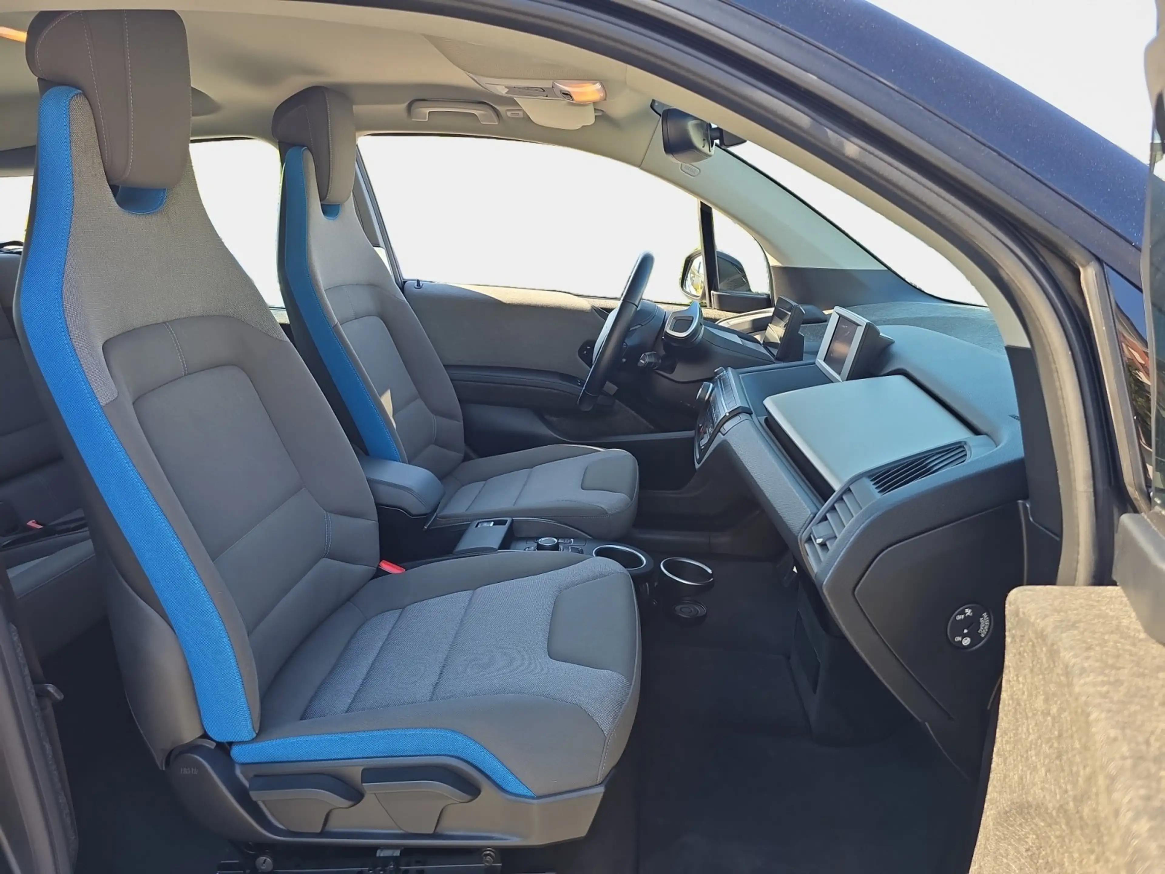BMW i3 Basis — photo 15